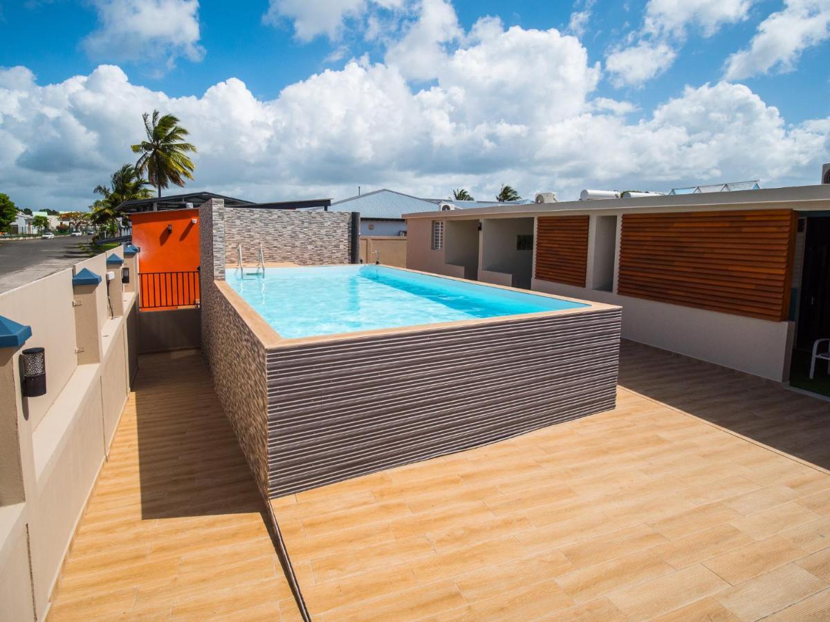 Evasion En Plein Coeur De La Ville T2 Jacuzzis Sauna Et Piscine Au Centre De Port-Louis Eksteriør billede